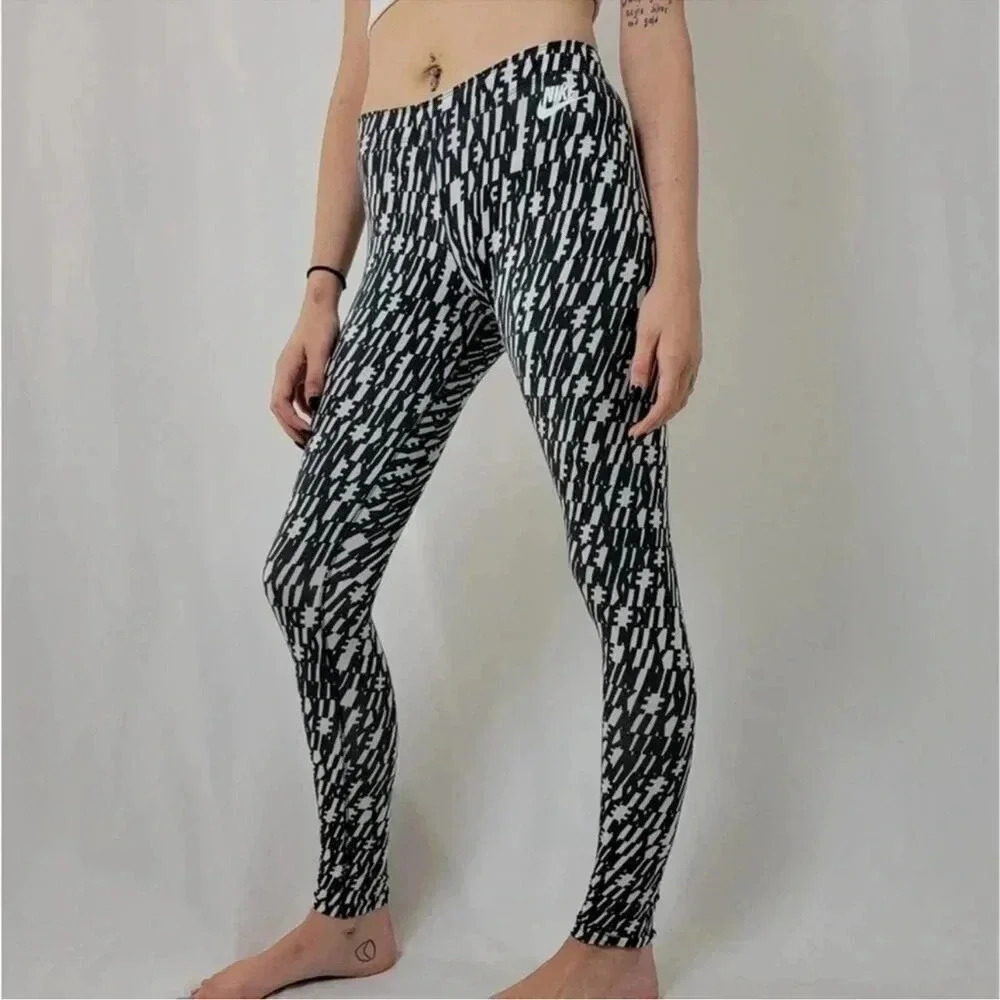 Nike Leg-A-See-AOP Leggings